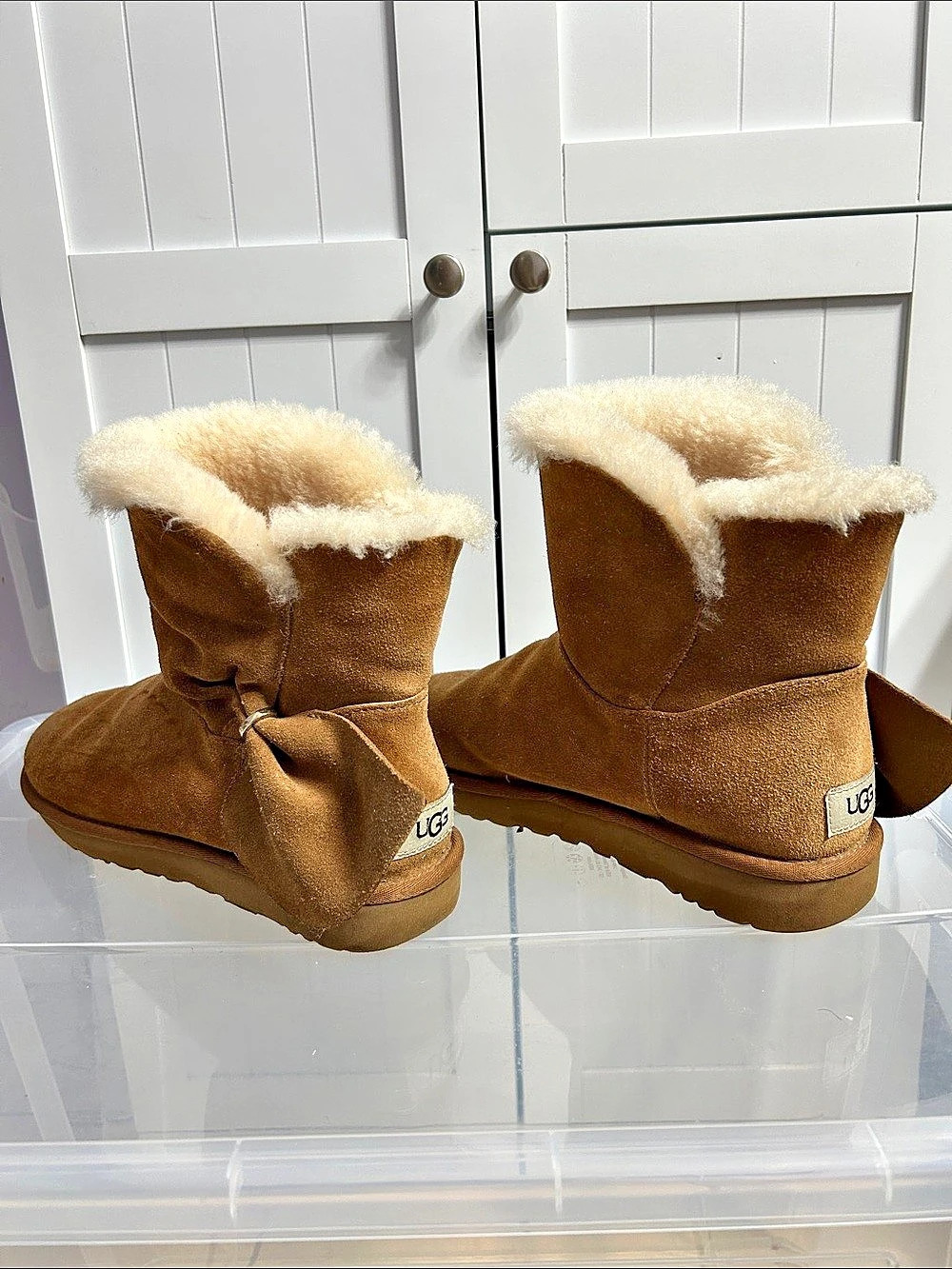 UGG Women's Classic Mini Twist Boots in "Chestnut" color size US10